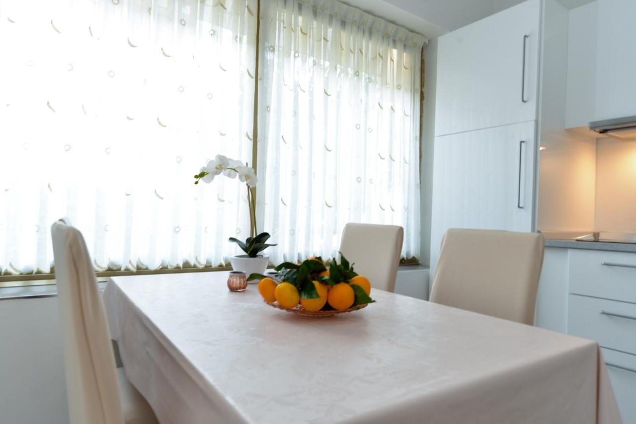 Apartments Orange 167 Novigrad Istria Eksteriør billede