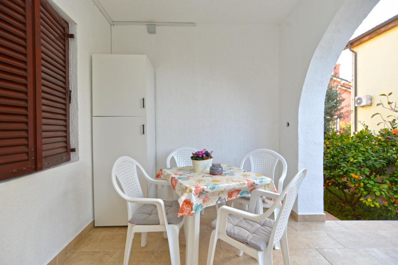 Apartments Orange 167 Novigrad Istria Eksteriør billede