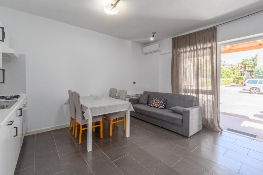 Apartments Orange 167 Novigrad Istria Eksteriør billede