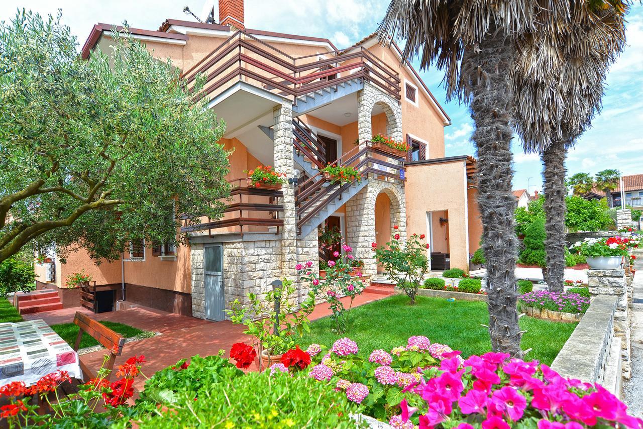 Apartments Orange 167 Novigrad Istria Eksteriør billede