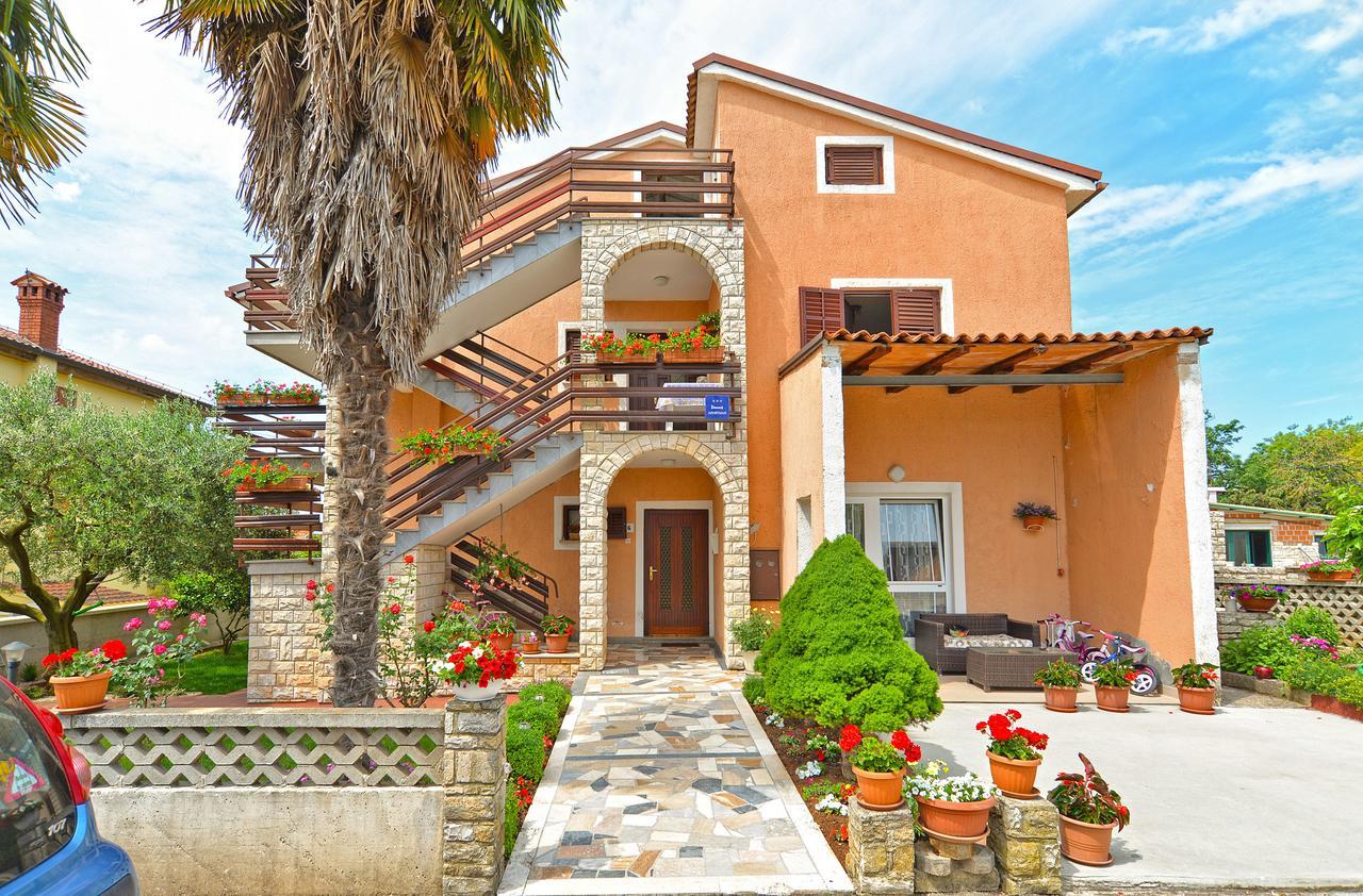 Apartments Orange 167 Novigrad Istria Eksteriør billede